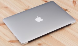 apple-macbook-air-13-inch-2015-closed